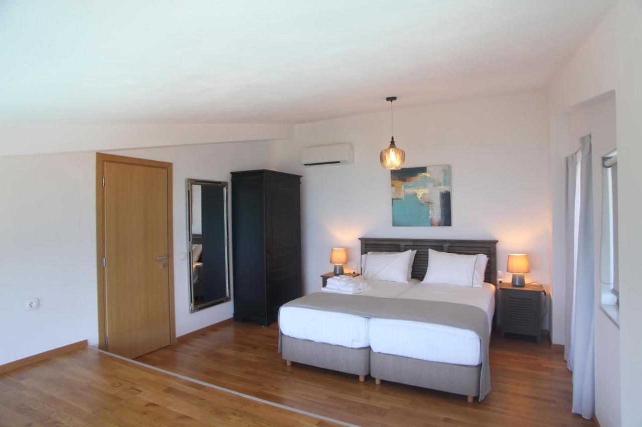 Capro - Milos Bay Villas Áyios Nikítas Exteriör bild