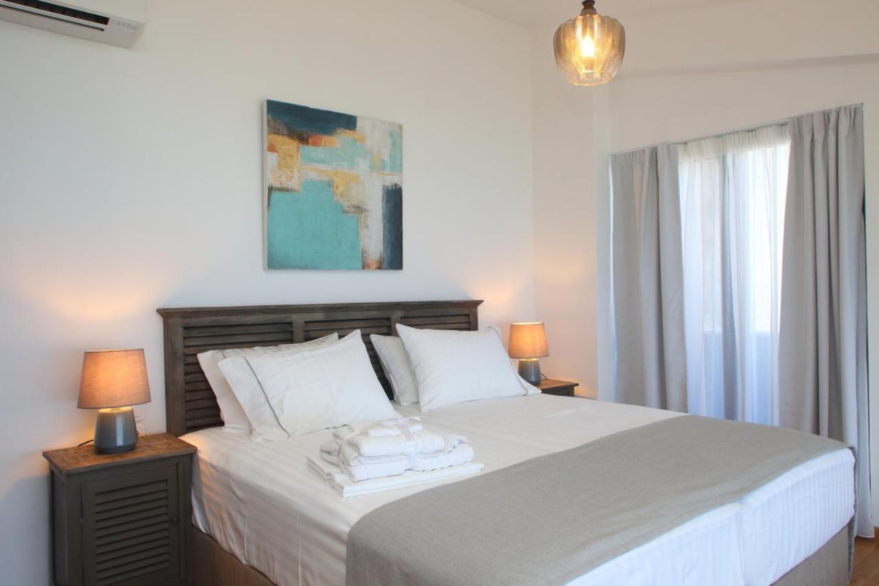 Capro - Milos Bay Villas Áyios Nikítas Exteriör bild