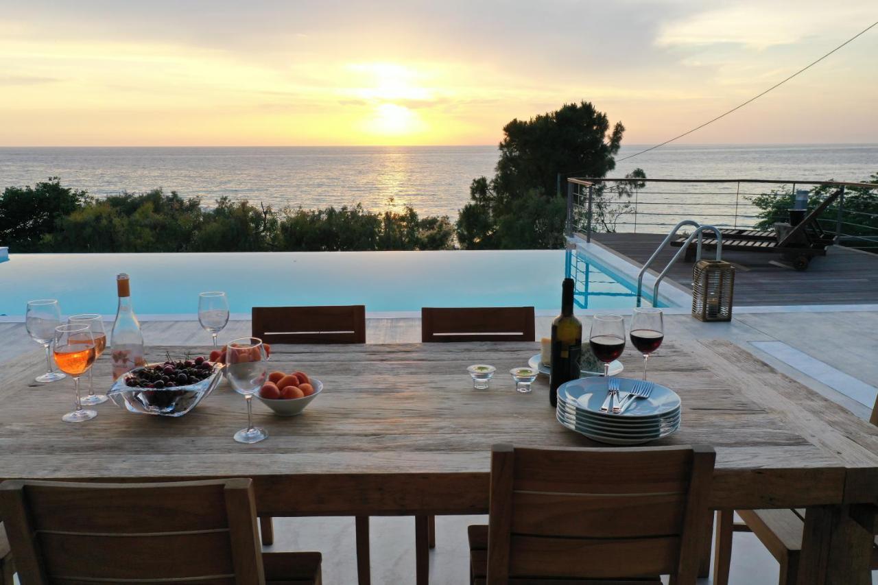 Capro - Milos Bay Villas Áyios Nikítas Exteriör bild