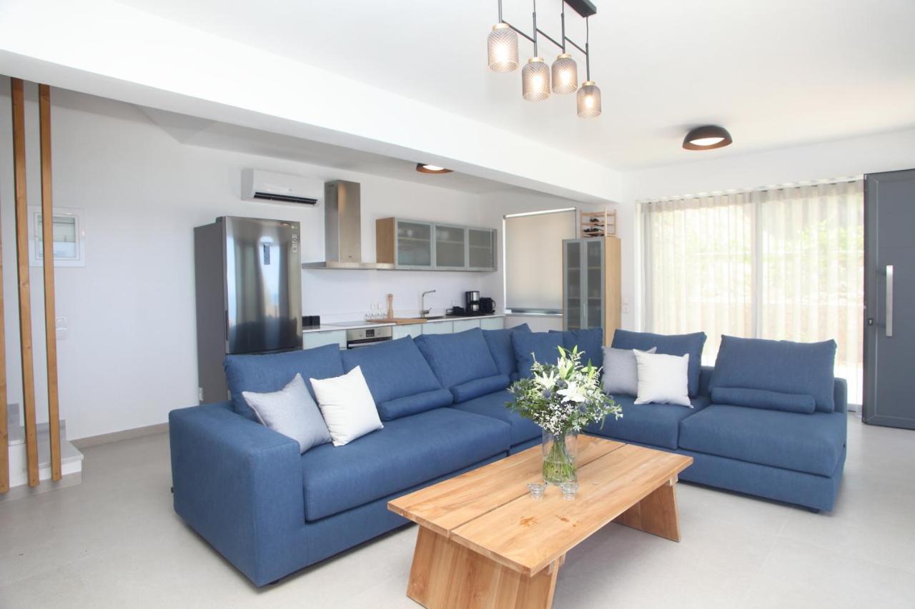 Capro - Milos Bay Villas Áyios Nikítas Exteriör bild
