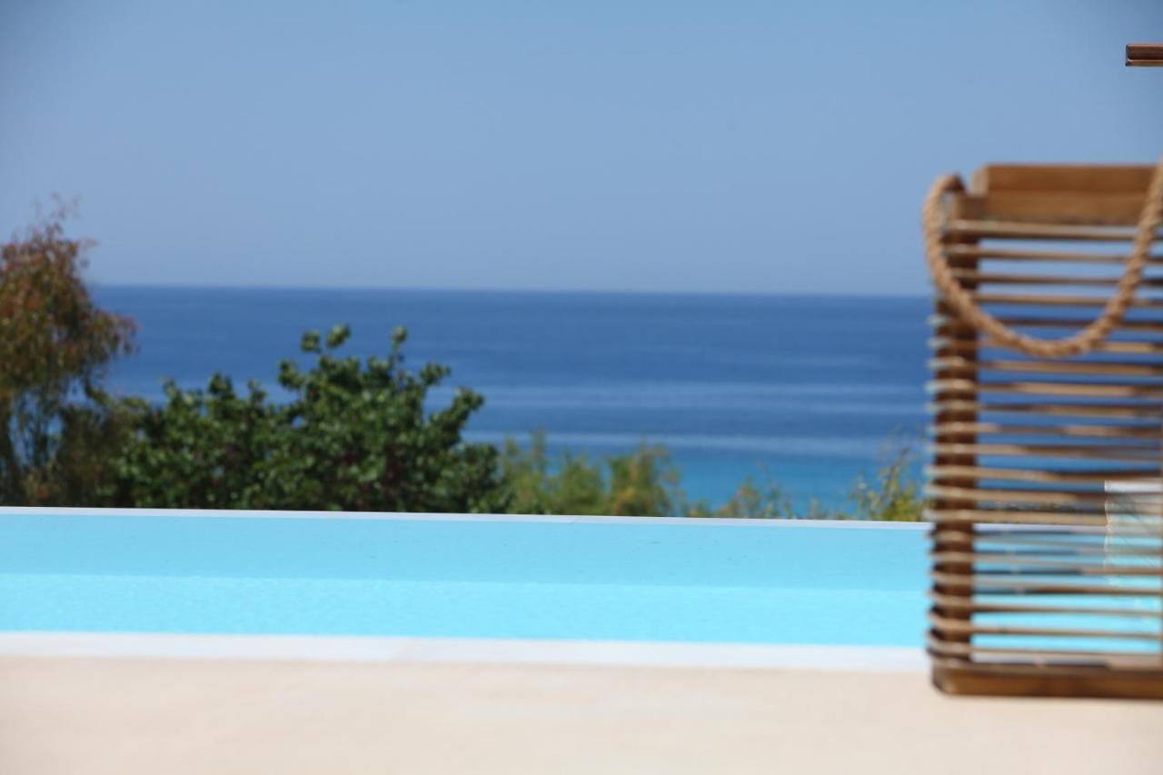 Capro - Milos Bay Villas Áyios Nikítas Exteriör bild
