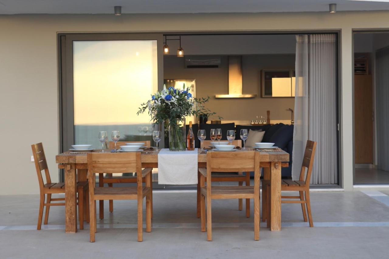 Capro - Milos Bay Villas Áyios Nikítas Exteriör bild