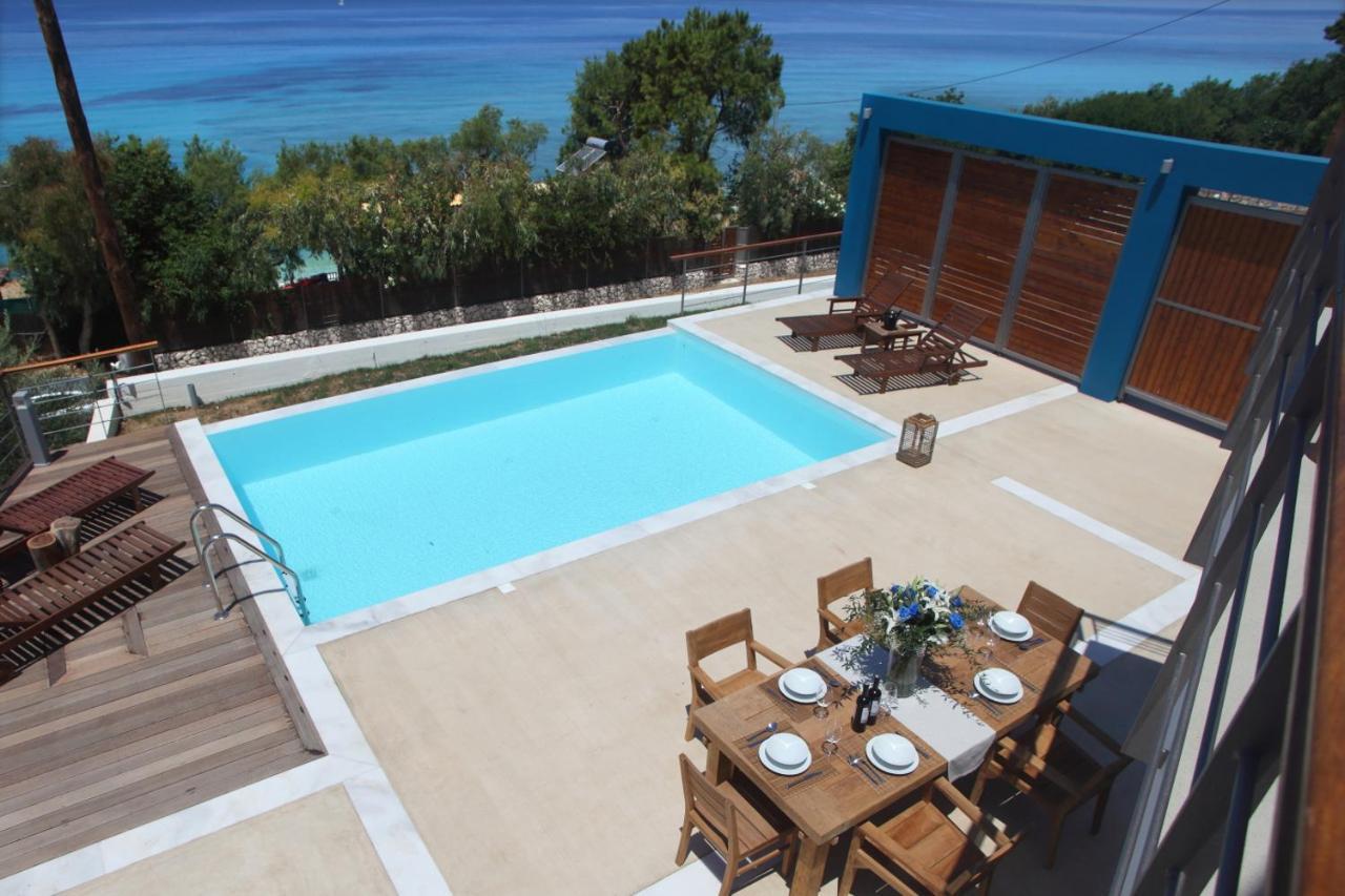 Capro - Milos Bay Villas Áyios Nikítas Exteriör bild